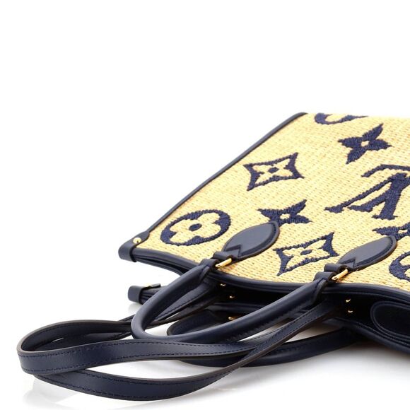 Louis Vuitton OnTheGo Tote Monogram Giant Raffia MM Blue, Neutral - Picture 8 of 10